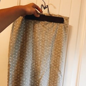 Forever 21 Skirt || Business fitted style || S-M